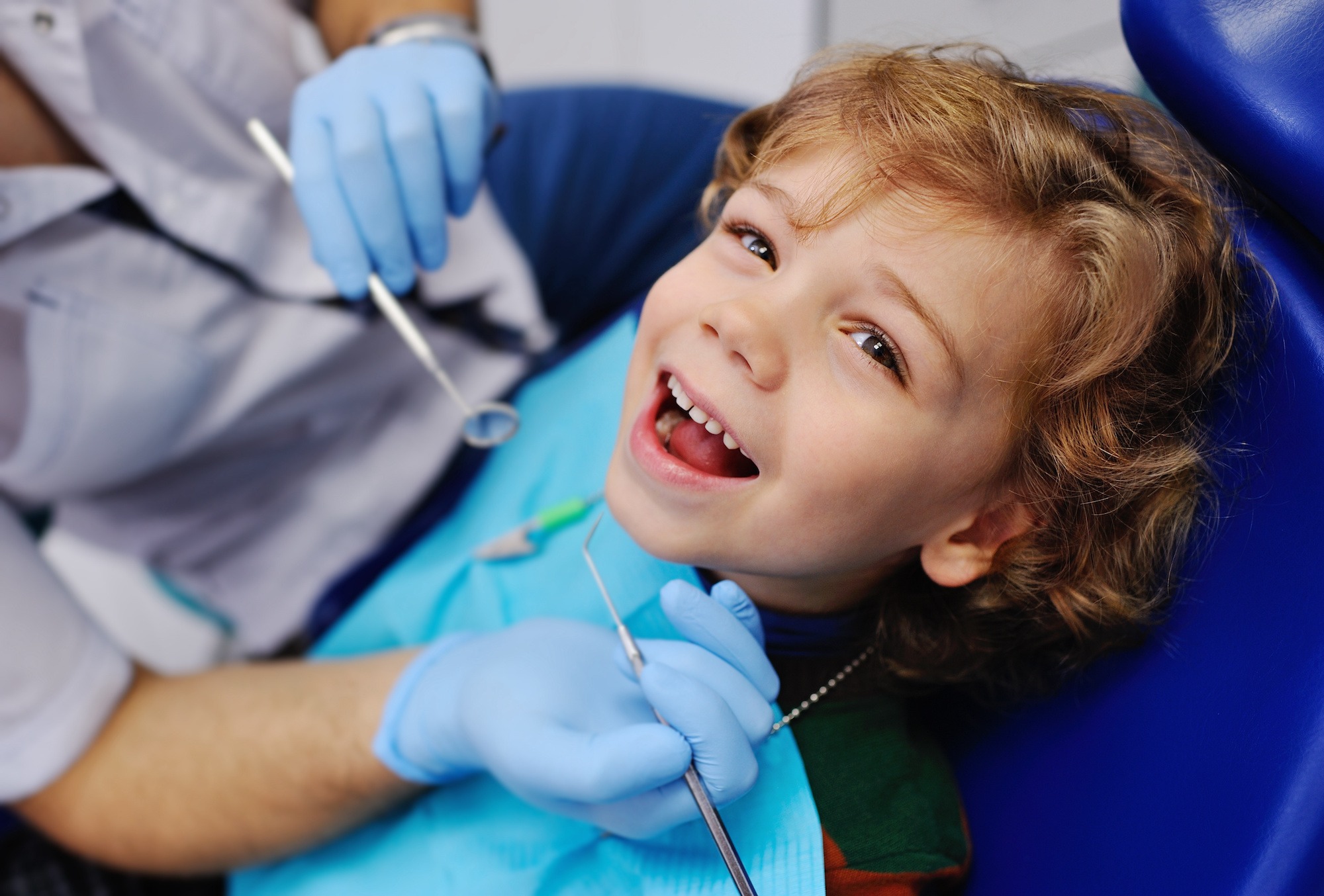 orthodontist Mount Laurel NJ Dr. Len Ellis the Hockey Doc with a patient